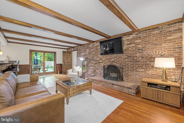 11152 POWDER HORN DR, Potomac, MD 20854