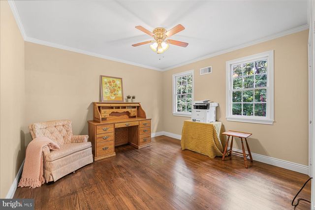 11152 POWDER HORN DR, Potomac, MD 20854