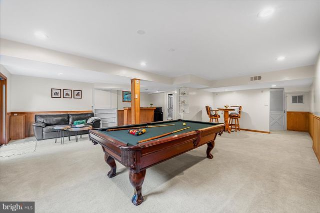 11152 POWDER HORN DR, Potomac, MD 20854