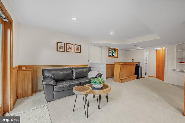 11152 POWDER HORN DR, Potomac, MD 20854