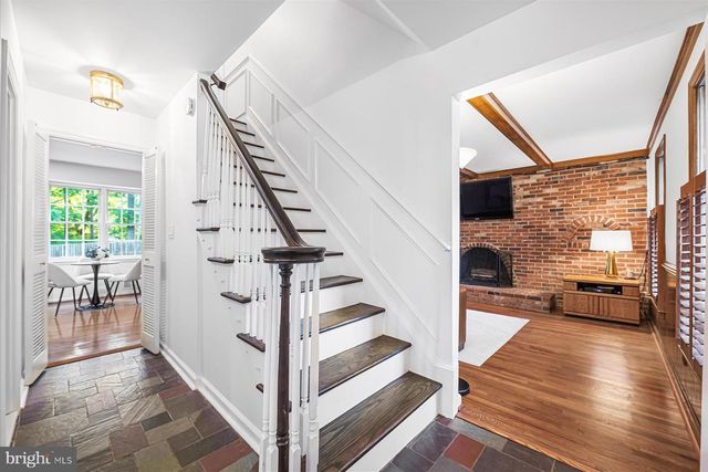 11152 POWDER HORN DR, Potomac, MD 20854