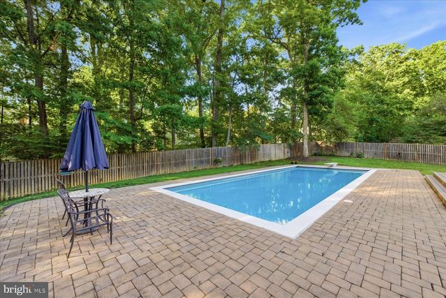 11152 POWDER HORN DR, Potomac, MD 20854