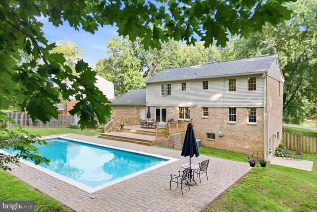 11152 POWDER HORN DR, Potomac, MD 20854