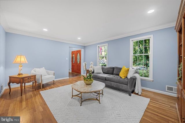 11152 POWDER HORN DR, Potomac, MD 20854
