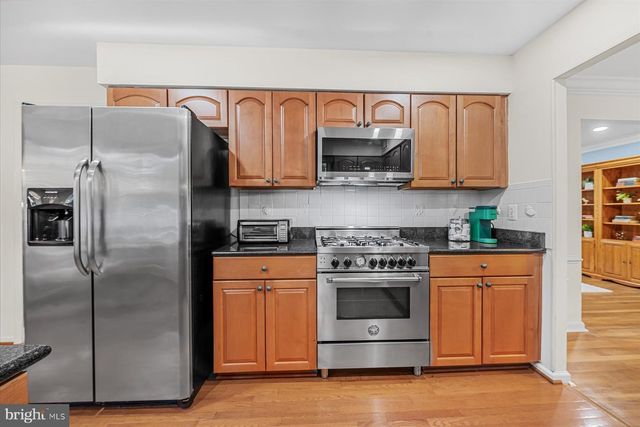 11152 POWDER HORN DR, Potomac, MD 20854