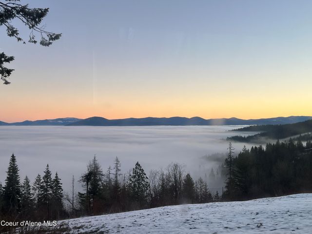 7801 W Eagle Ridge Rd, Coeur D'alene, ID 83814