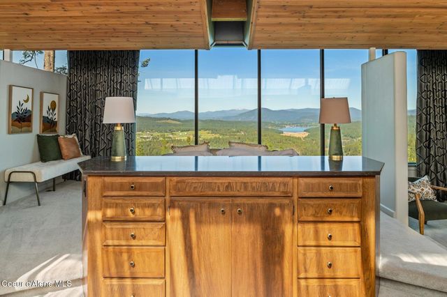 7801 W Eagle Ridge Rd, Coeur D'alene, ID 83814