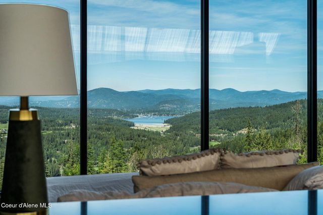 7801 W Eagle Ridge Rd, Coeur D'alene, ID 83814