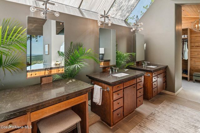 7801 W Eagle Ridge Rd, Coeur D'alene, ID 83814