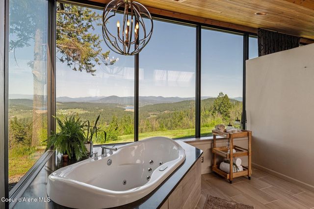 7801 W Eagle Ridge Rd, Coeur D'alene, ID 83814