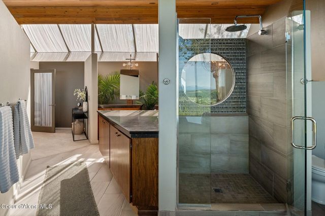 7801 W Eagle Ridge Rd, Coeur D'alene, ID 83814