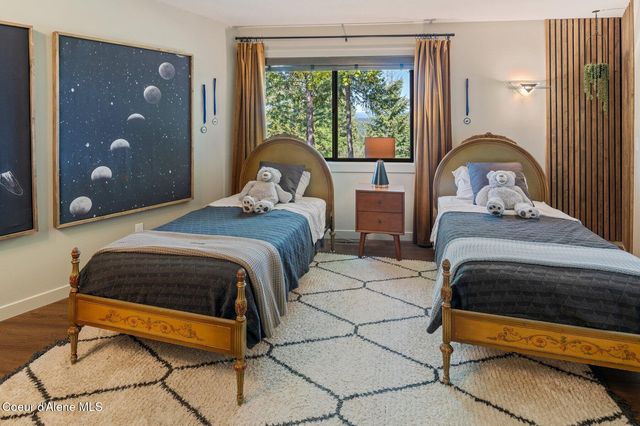 7801 W Eagle Ridge Rd, Coeur D'alene, ID 83814