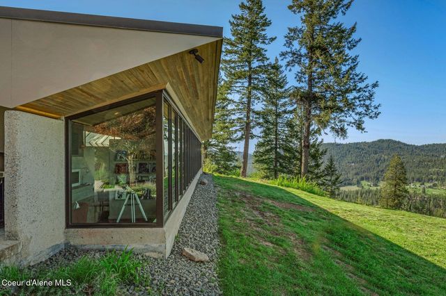 7801 W Eagle Ridge Rd, Coeur D'alene, ID 83814