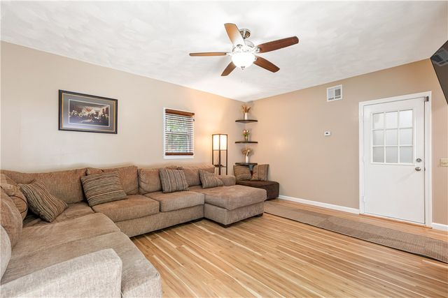 8 Palmer Street, Smithfield, RI 02828