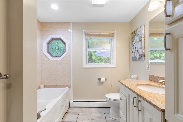 8 Palmer Street, Smithfield, RI 02828