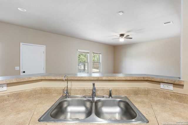 12407 Caprock Ranch, San Antonio, TX 78245