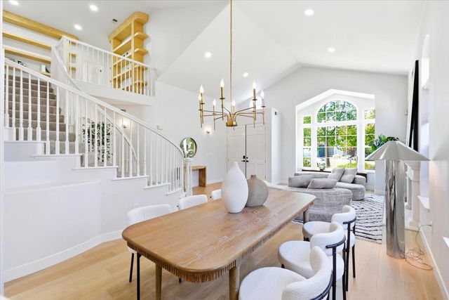 18922 Congress Junction Court, Saratoga, CA 95070
