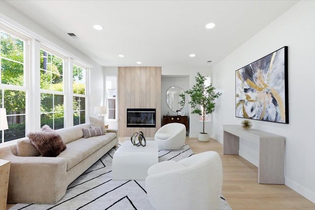18922 Congress Junction Court, Saratoga, CA 95070