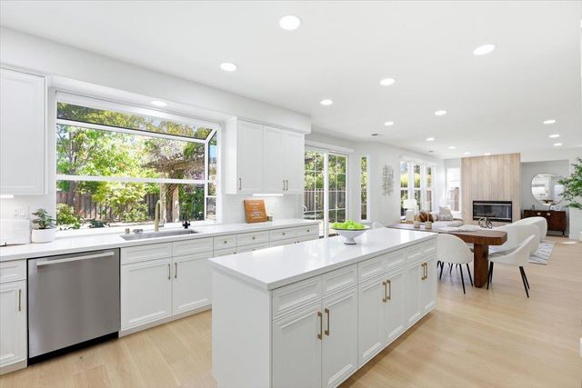 18922 Congress Junction Court, Saratoga, CA 95070