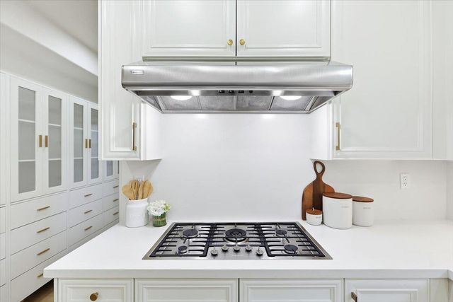 18922 Congress Junction Court, Saratoga, CA 95070
