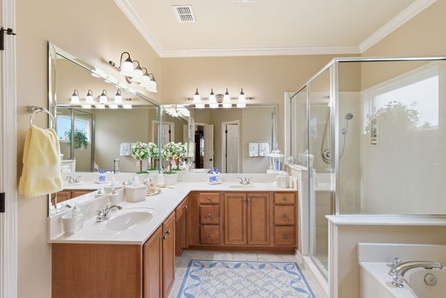 1097 Nealcrest Cir, Spring Hill, TN 37174