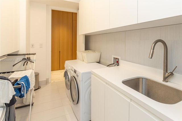 17475 Collins Avenue 1602, Sunny Isles Beach, FL 33160