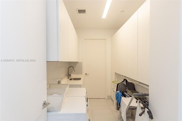 17475 Collins Avenue 1602, Sunny Isles Beach, FL 33160