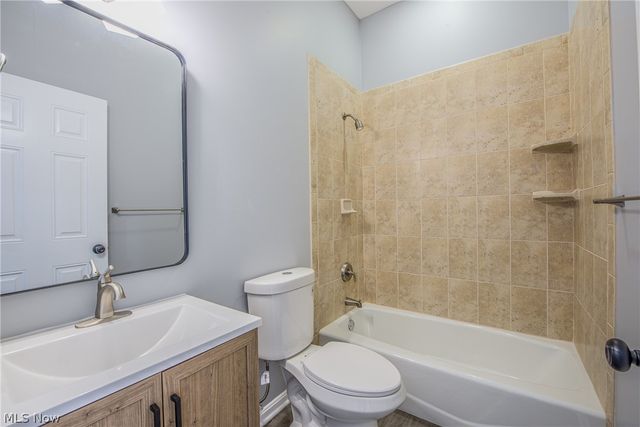 330 Blossom Lane, Orange, OH 44022