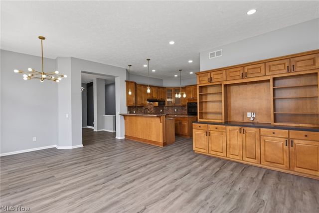330 Blossom Lane, Orange, OH 44022