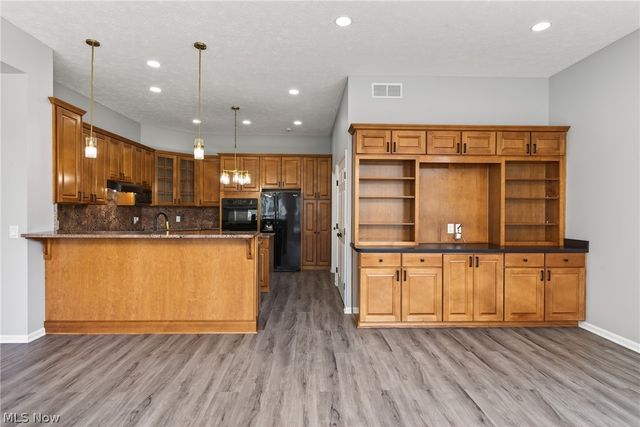 330 Blossom Lane, Orange, OH 44022