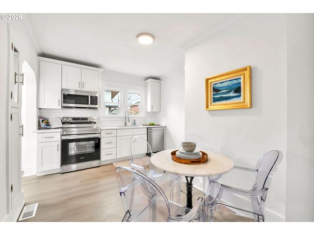 7630 N DRUMMOND Ave, Portland, OR 97217