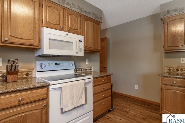 109 Creative Court, Mankato, MN 56001
