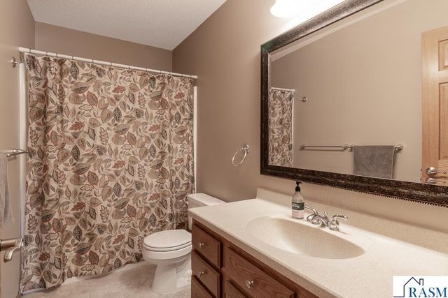 109 Creative Court, Mankato, MN 56001