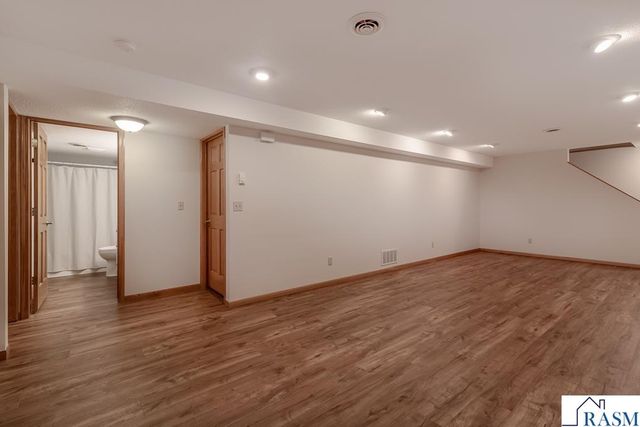 109 Creative Court, Mankato, MN 56001