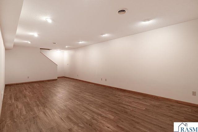 109 Creative Court, Mankato, MN 56001