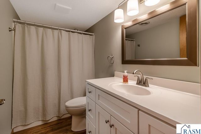 109 Creative Court, Mankato, MN 56001