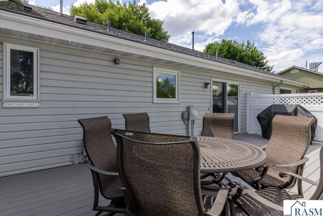 109 Creative Court, Mankato, MN 56001