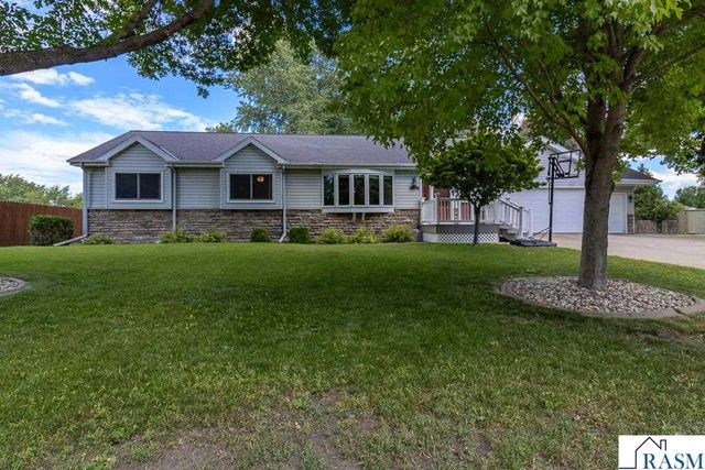 109 Creative Court, Mankato, MN 56001