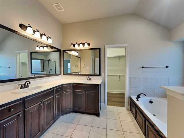 900 Mclynn Court, Fate, TX 75087