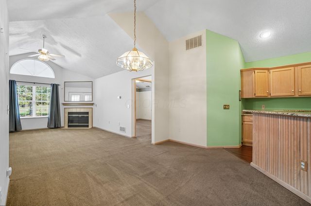 66 Abbeycross Lane, Westerville, OH 43082