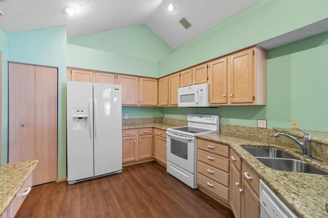 66 Abbeycross Lane, Westerville, OH 43082