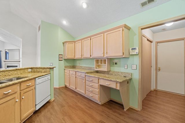 66 Abbeycross Lane, Westerville, OH 43082