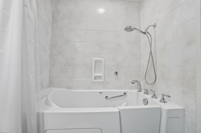 66 Abbeycross Lane, Westerville, OH 43082