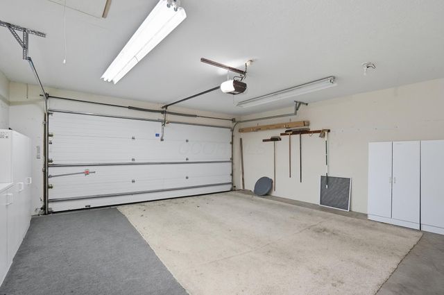 66 Abbeycross Lane, Westerville, OH 43082