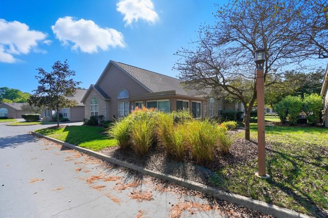 66 Abbeycross Lane, Westerville, OH 43082