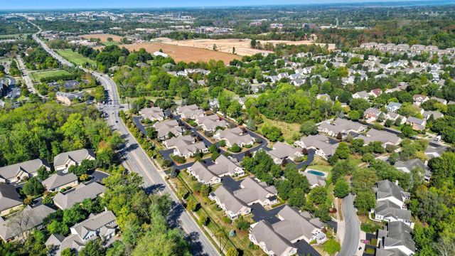 66 Abbeycross Lane, Westerville, OH 43082