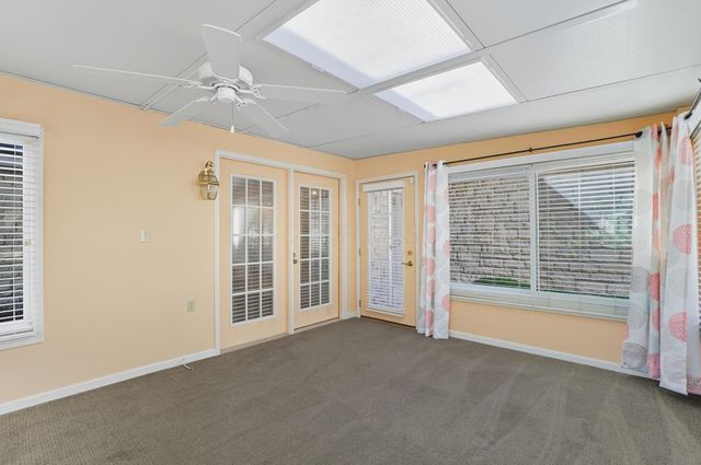 66 Abbeycross Lane, Westerville, OH 43082