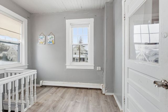 8 Laurel St, Whitman, MA 02382