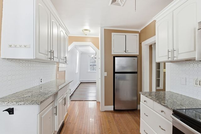 8 Laurel St, Whitman, MA 02382