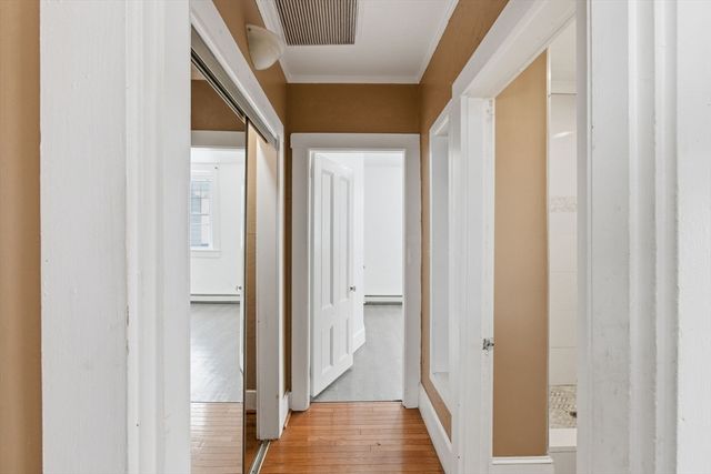 8 Laurel St, Whitman, MA 02382